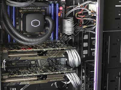 ASUS Rampage IV Black gaming system cable management