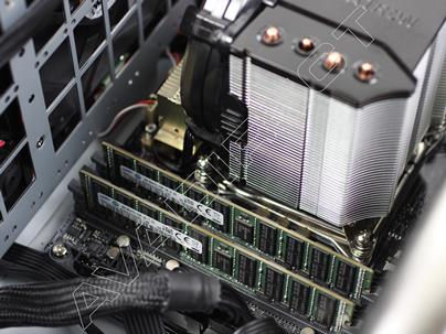 IstarUSA D Storm D-400L-7-RED gaming computer