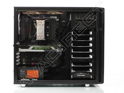  Crucial 32GB Ballistix Sport DDR4 gaming pc