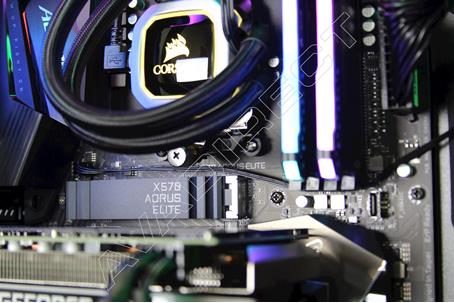 Gigabyte X570 AORUS ELITE ATX Motherboard