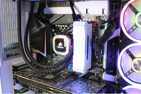 Corsair 32GB Kit (4 x 8GB) Vengeance RGB Pro DDR4 3200MHz DIMM Memory