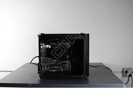 Corsair Crystal 280X Mini PC Side Panel On