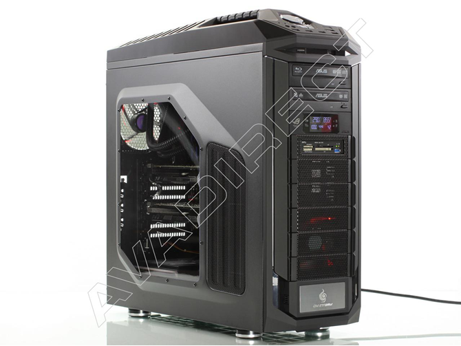 Cooler Master CM Storm Trooper gaming rig side panel