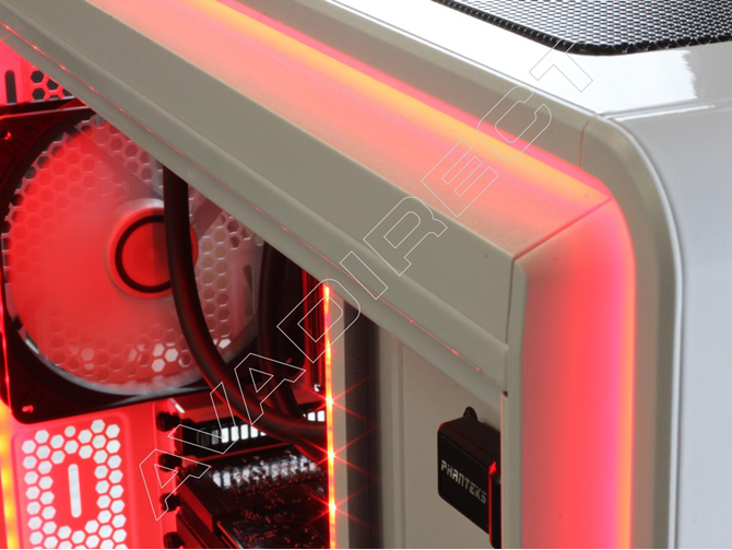 Phanteks Enthoo Luxe White Case custom gaming computer