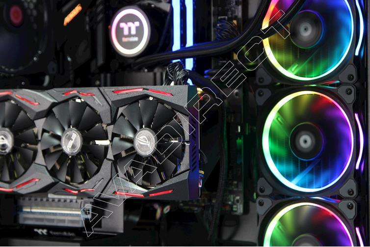 Extreme Gaming PC - interior 