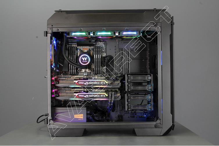 Thermaltake View 71 Tempered Glass, E-ATX, Black, Full Tower Case - side view