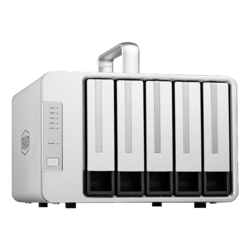TerraMaster D5 Thunderbolt 3 Direct Attached Storage (Diskless)